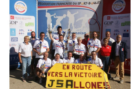 L'équipe d'ALLONNES  championne de France des Clubs !